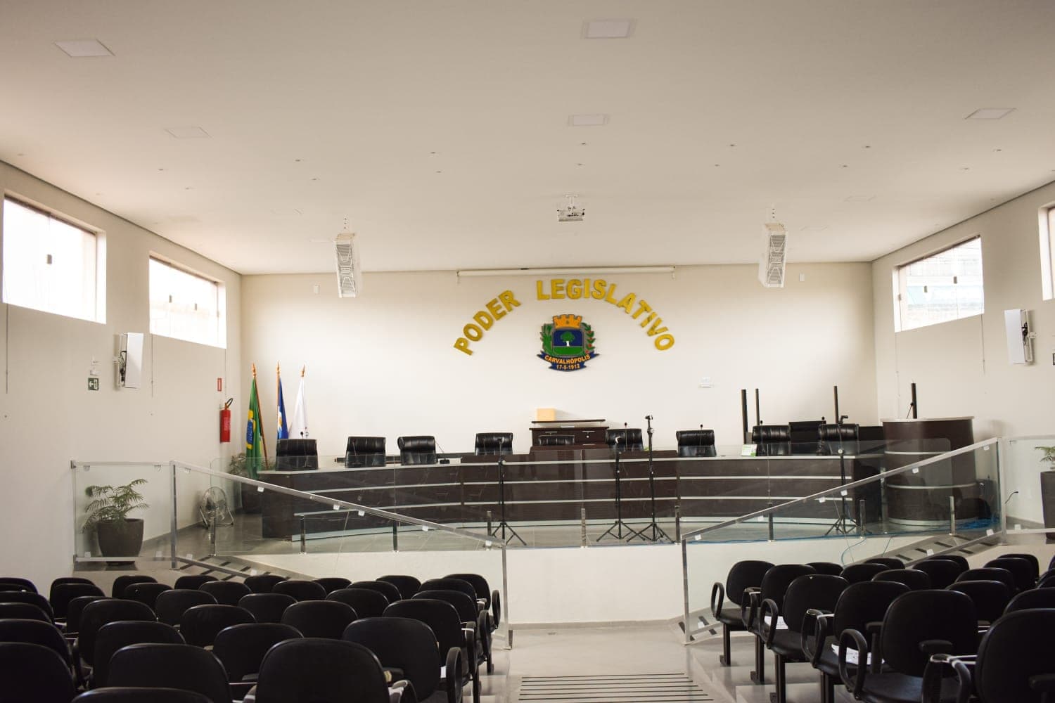 Ambiente da Câmara Municipal de Carvalhópolis.